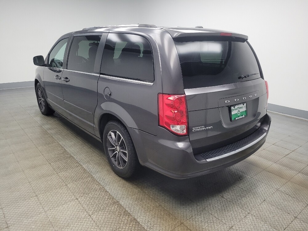 2016 Dodge Grand Caravan in Mishawaka, IN 46545 - 18109932 3