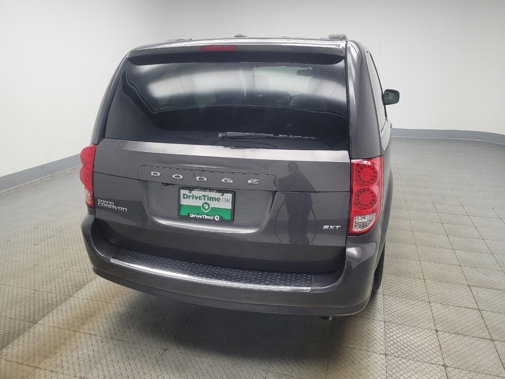 2016 Dodge Grand Caravan in Mishawaka, IN 46545 - 18109932 7