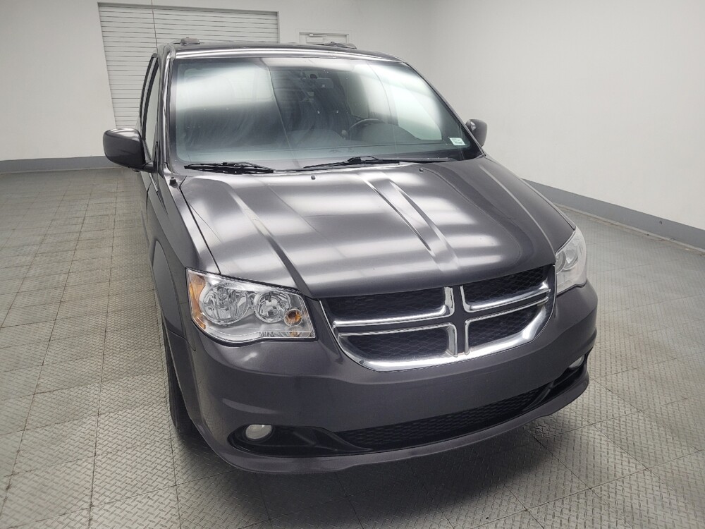 2016 Dodge Grand Caravan in Mishawaka, IN 46545 - 18109932 14
