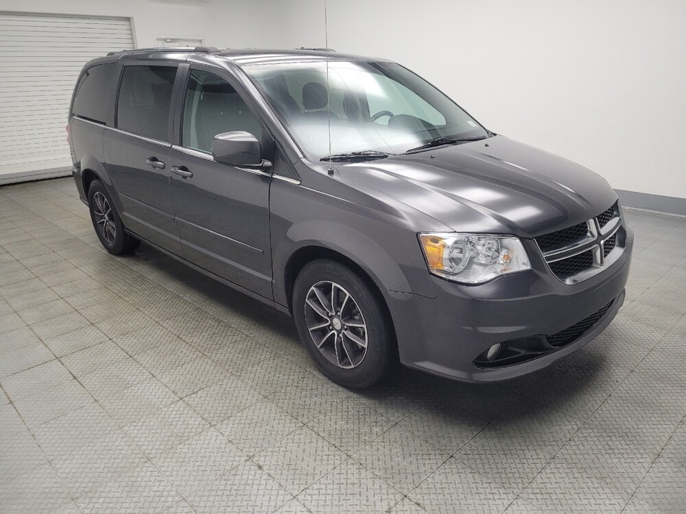 2016 Dodge Grand Caravan in Mishawaka, IN 46545 - 18109932 11