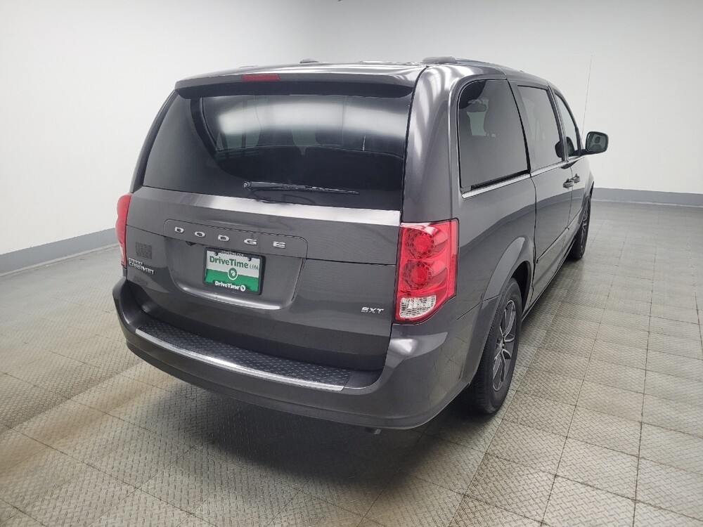 2016 Dodge Grand Caravan in Mishawaka, IN 46545 - 18109932 9