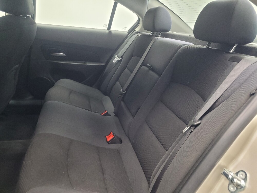 2016 Chevrolet Cruze in Ft Wayne, IN 46805 - 18109935 18