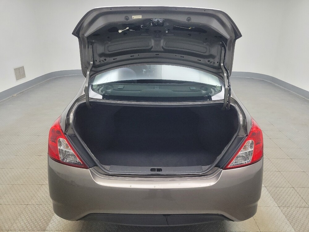 2015 Nissan Versa in Indianapolis, IN 46219 - 18109936 29