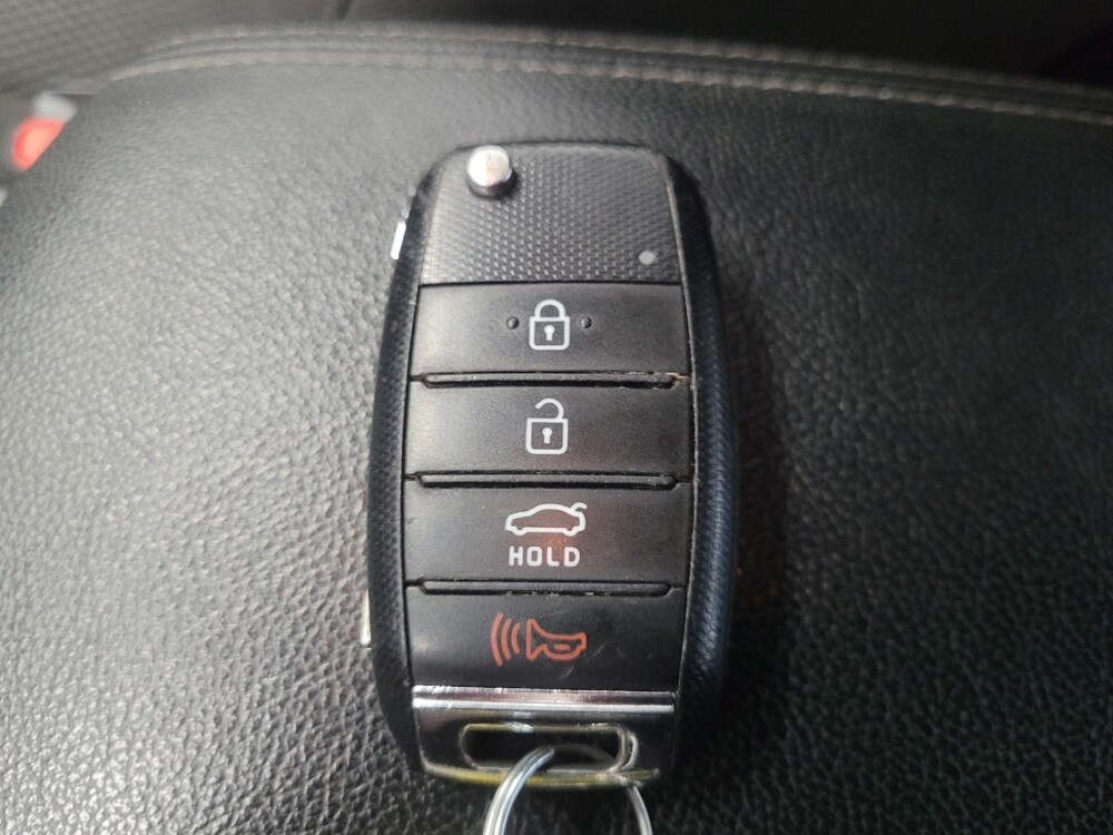 2020 Kia Optima in Indianapolis, IN 46219 - 18109937 32