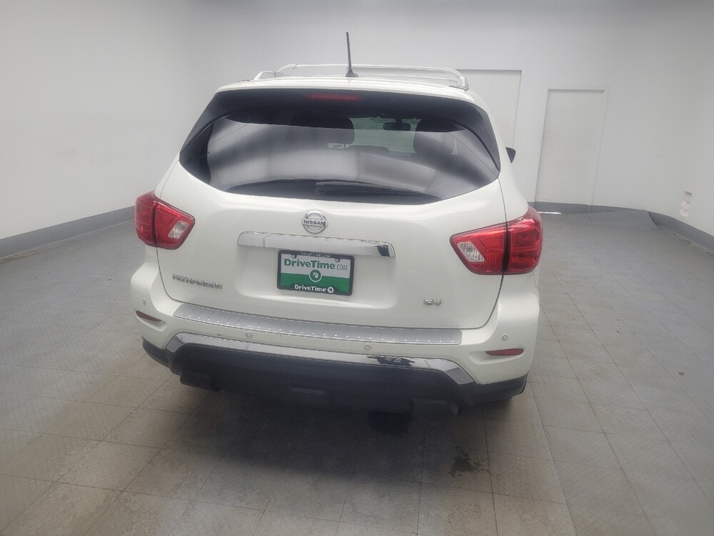 2018 Nissan Pathfinder in Madison, TN 37115 - 18109943 7