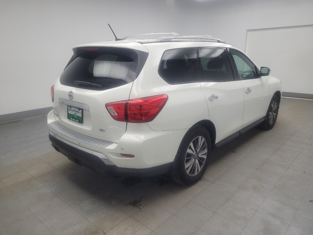2018 Nissan Pathfinder in Madison, TN 37115 - 18109943 9