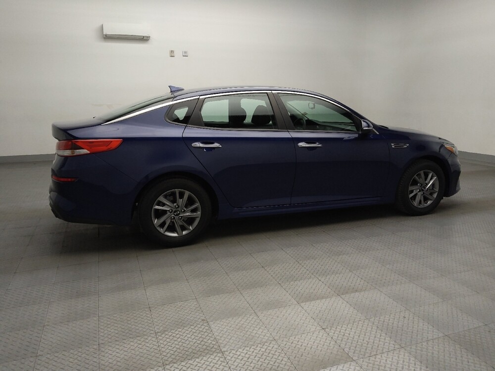 2019 Kia Optima in Lewisville, TX 75067 - 18109950 10