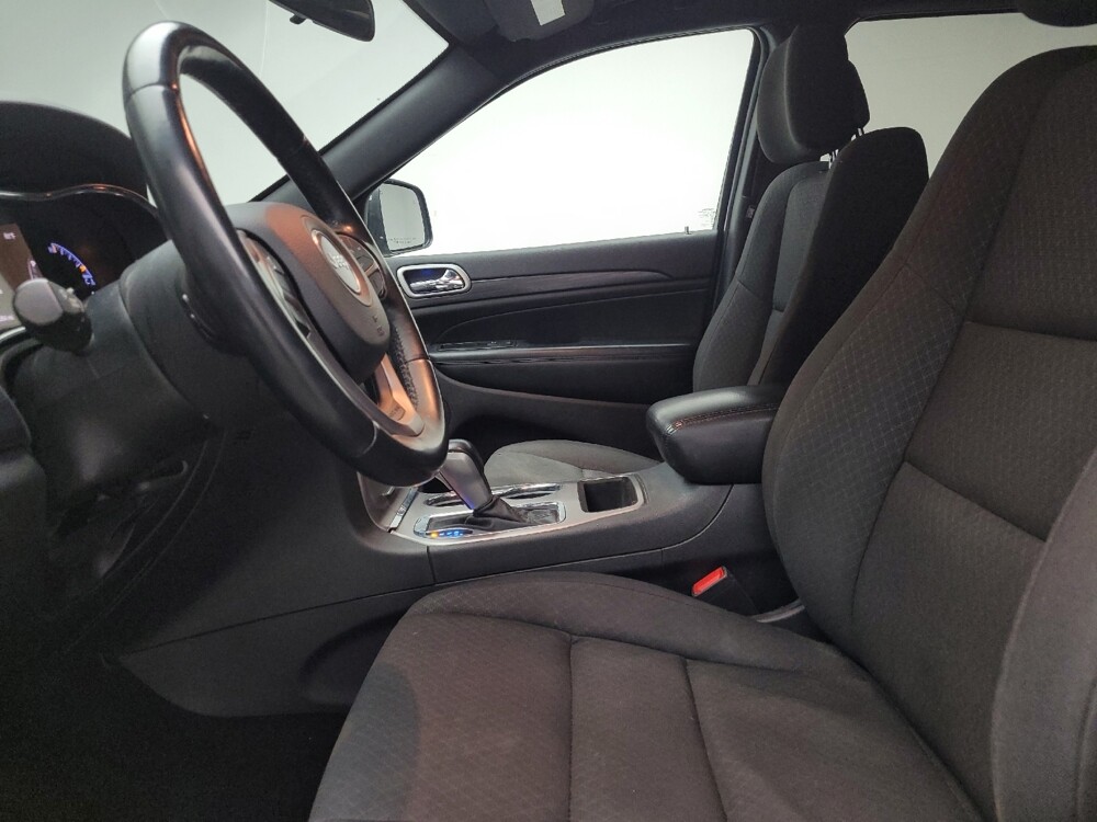 2019 Jeep Grand Cherokee in Taylor, MI 48180 - 18109960 17