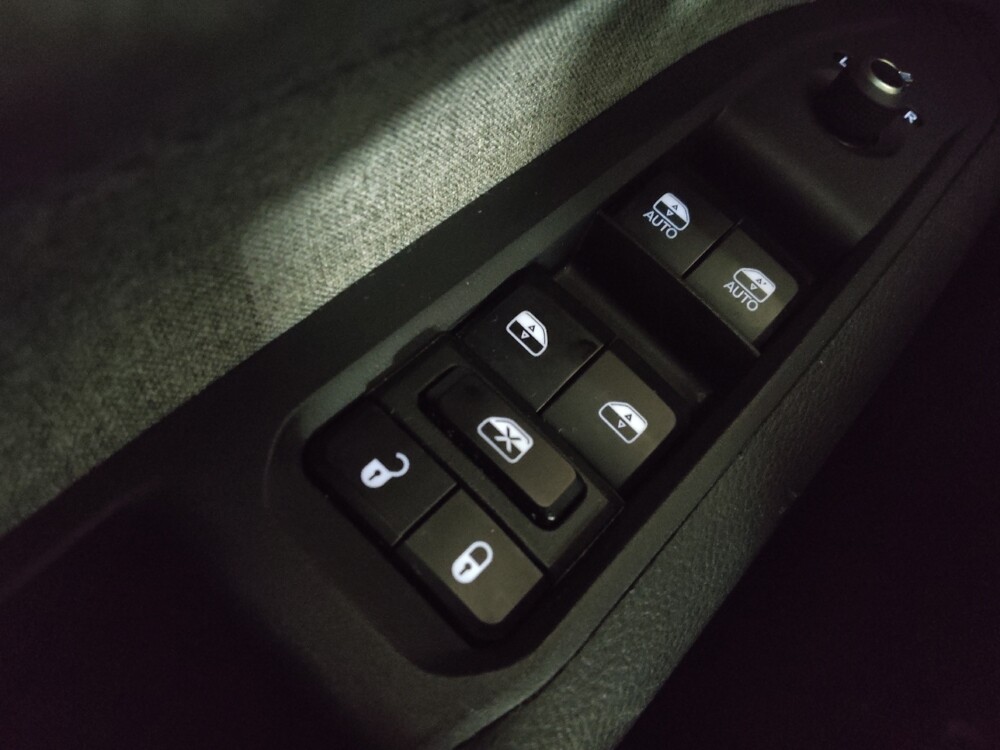 2024 Jeep Compass in Conyers, GA 30094 - 18109975 27