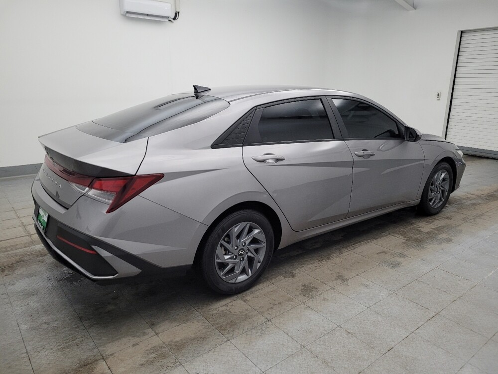 2024 Hyundai Elantra in Toledo, OH 43617 - 18109979 10