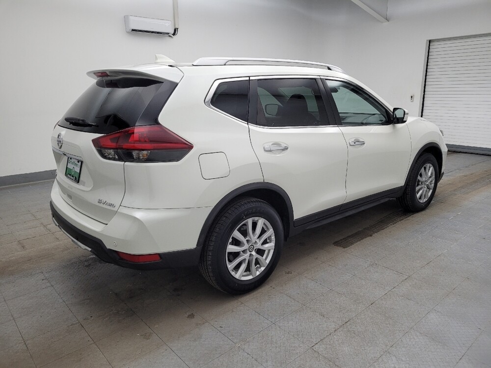 2019 Nissan Rogue in Toledo, OH 43617 - 18109980 10