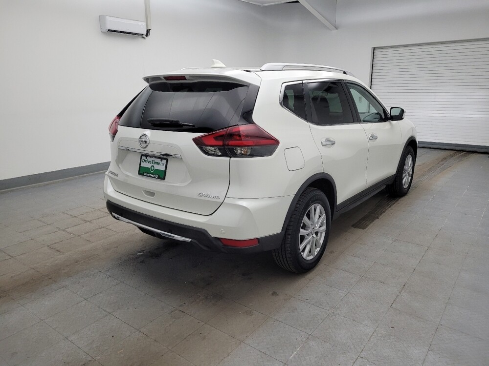 2019 Nissan Rogue in Toledo, OH 43617 - 18109980 9
