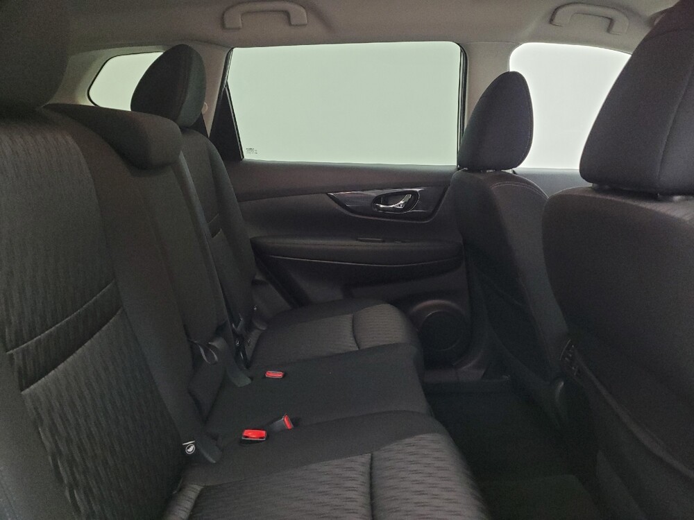 2019 Nissan Rogue in Toledo, OH 43617 - 18109980 19