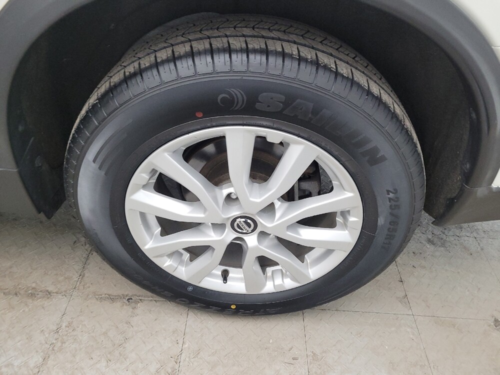 2019 Nissan Rogue in Toledo, OH 43617 - 18109980 31