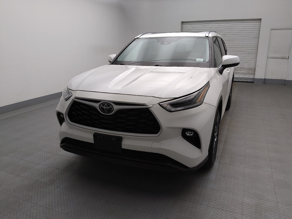 2021 Toyota Highlander in Denver, CO 80012 - 18109988 15