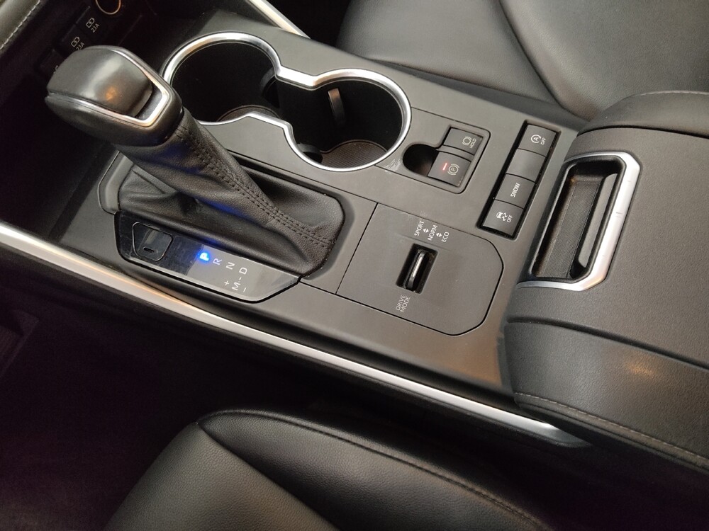 2021 Toyota Highlander in Denver, CO 80012 - 18109988 26