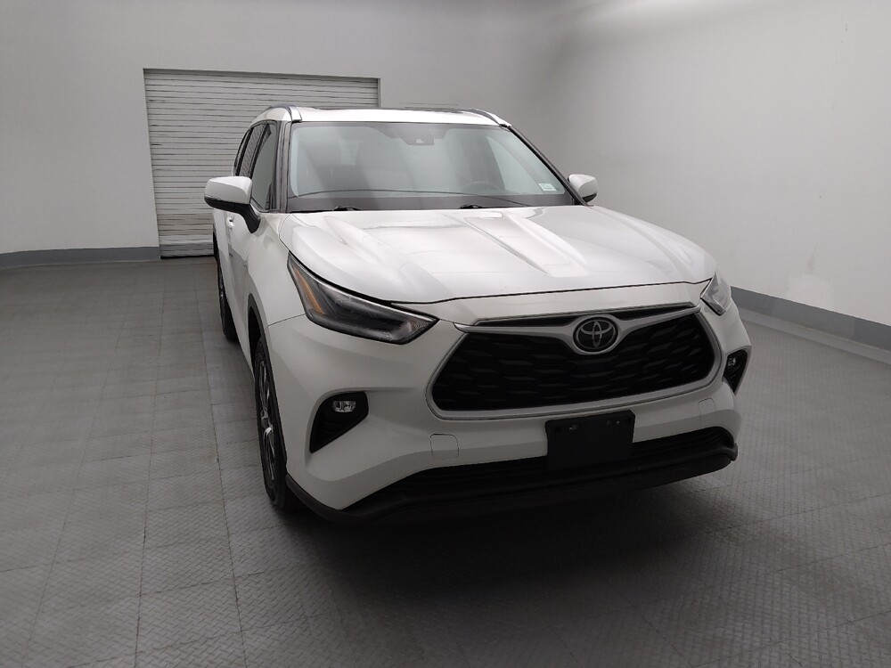 2021 Toyota Highlander in Denver, CO 80012 - 18109988 14
