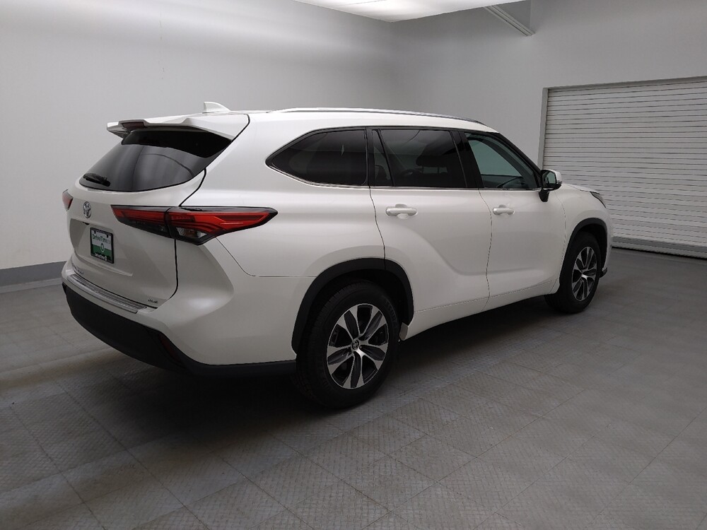 2021 Toyota Highlander in Denver, CO 80012 - 18109988 10