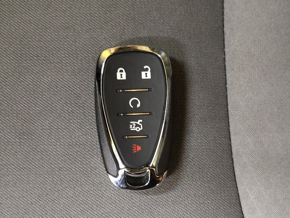 2023 Chevrolet Malibu in Raleigh, NC 27604 - 18109991 32