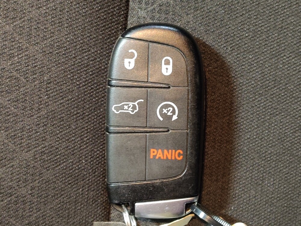 2020 Jeep Grand Cherokee in Arlington, TX 76011 - 18109992 32