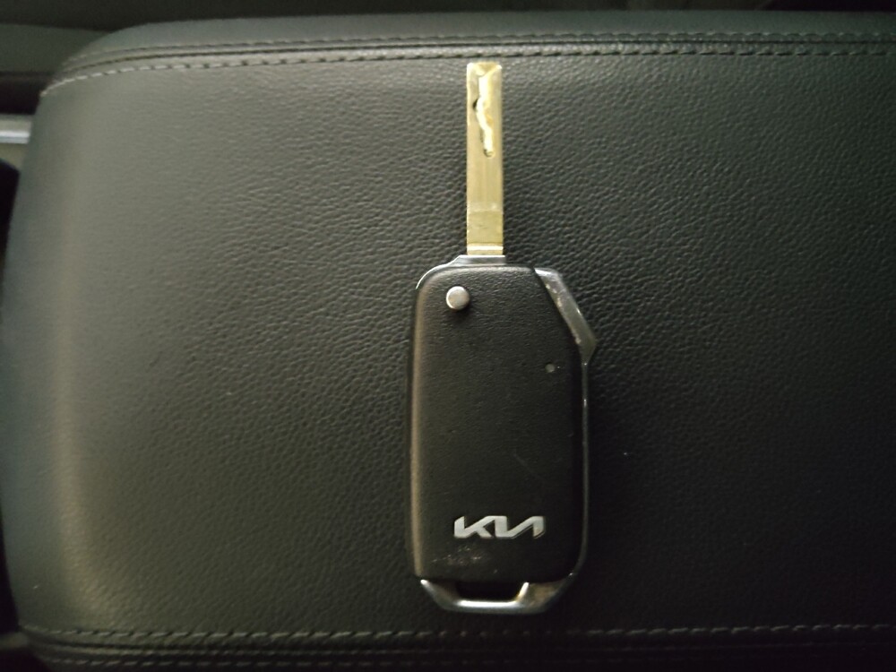 2023 Kia Sportage in Stone Mountain, GA 30083 - 18110011 32