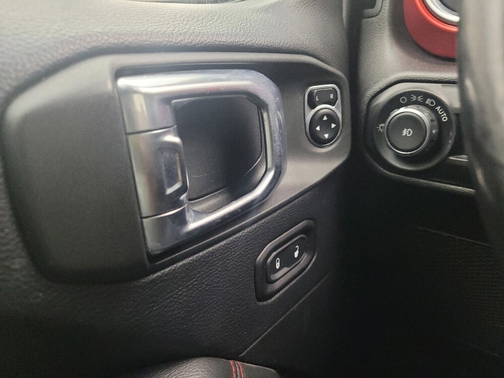 2018 Jeep Wrangler in Grand Rapids, MI 49508 - 18110013 27