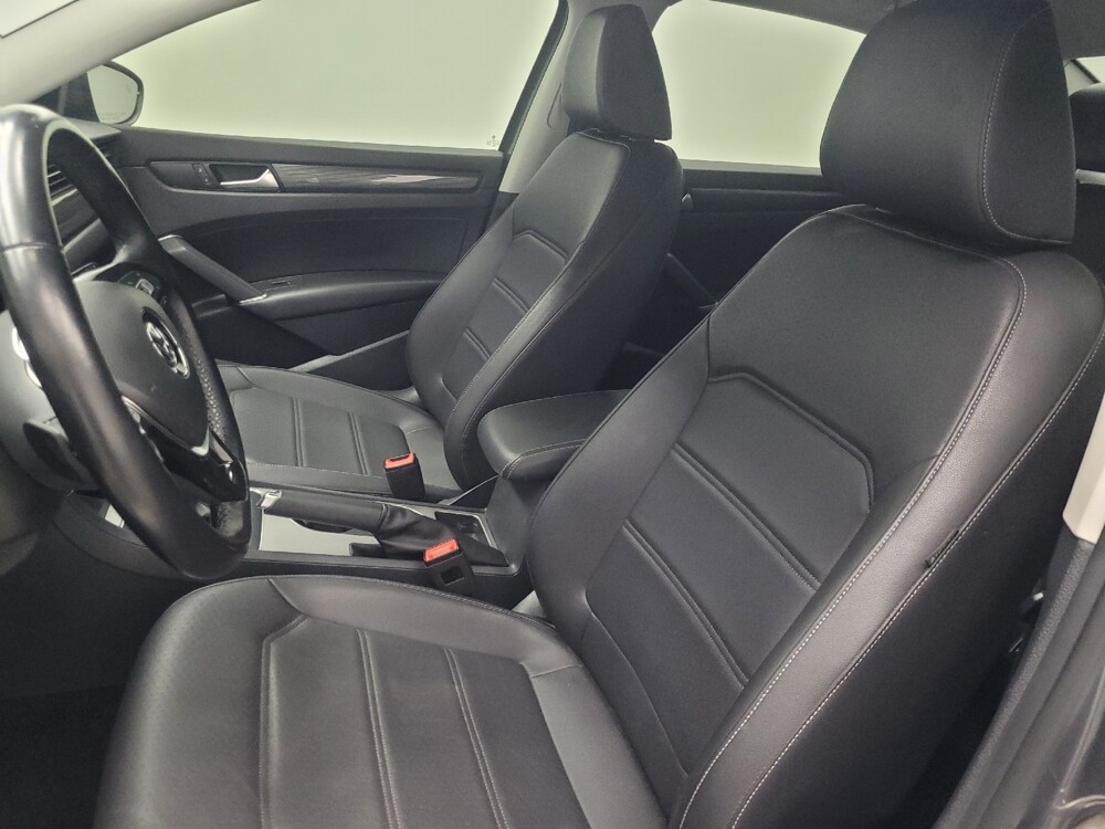 2020 Volkswagen Passat in Ft Wayne, IN 46805 - 18110016 17