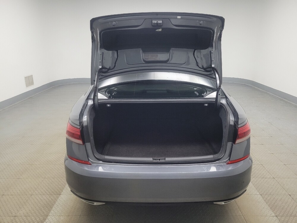 2020 Volkswagen Passat in Ft Wayne, IN 46805 - 18110016 29