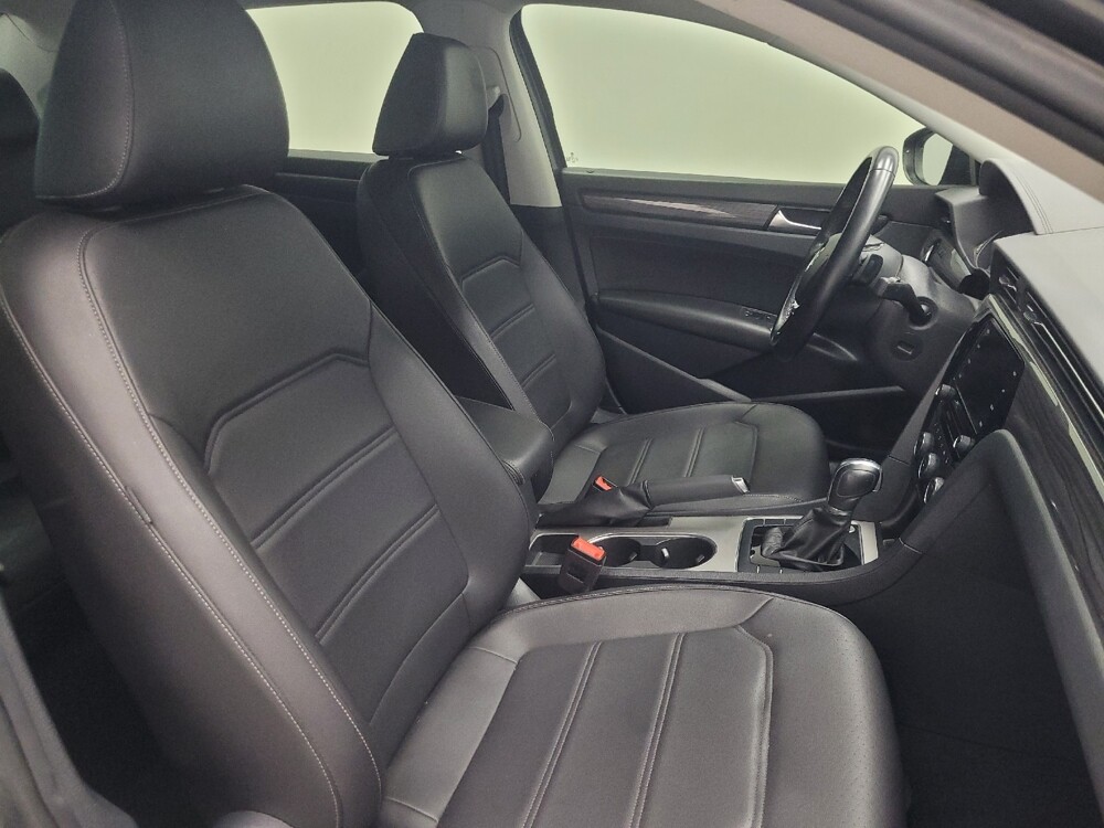 2020 Volkswagen Passat in Ft Wayne, IN 46805 - 18110016 21