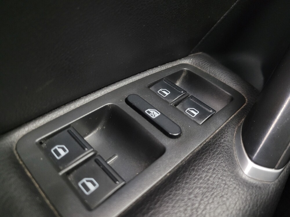 2020 Volkswagen Passat in Ft Wayne, IN 46805 - 18110016 27