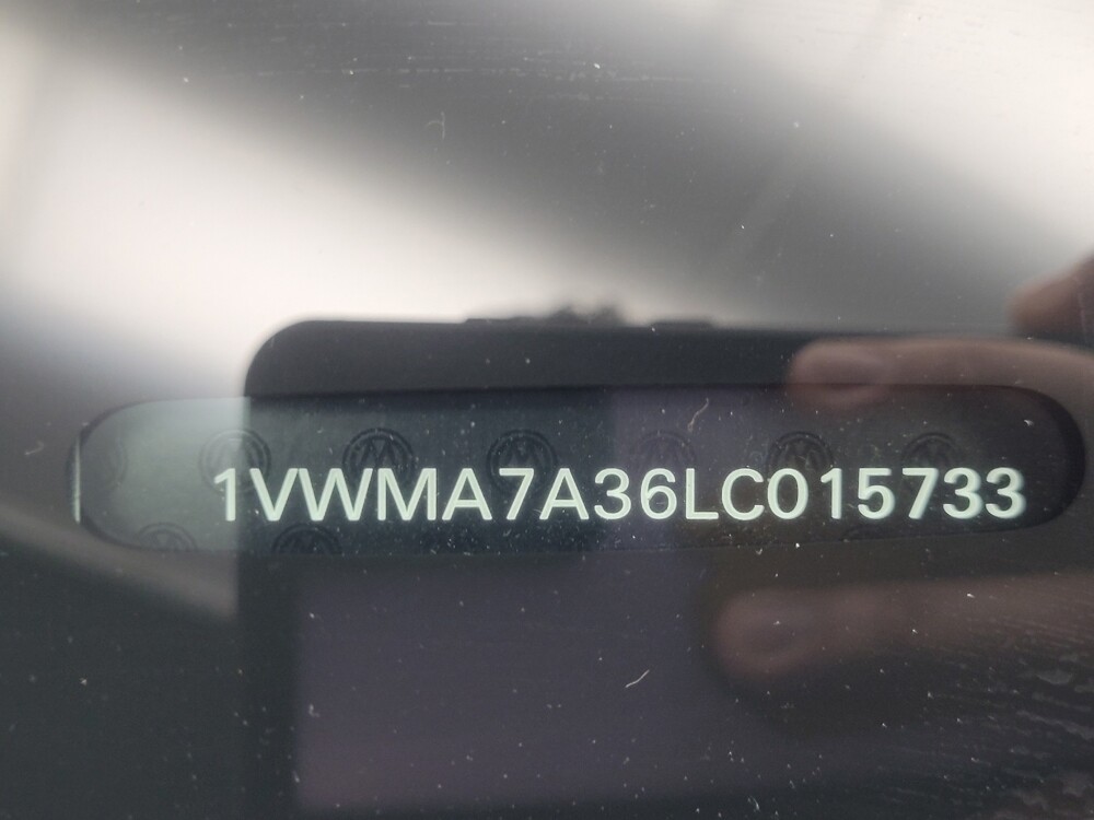 2020 Volkswagen Passat in Ft Wayne, IN 46805 - 18110016 33