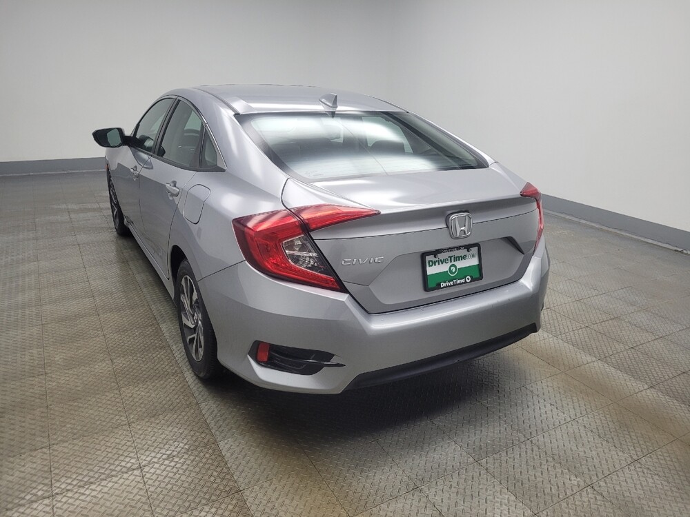 2018 Honda Civic in Indianapolis, IN 46219 - 18110017 5