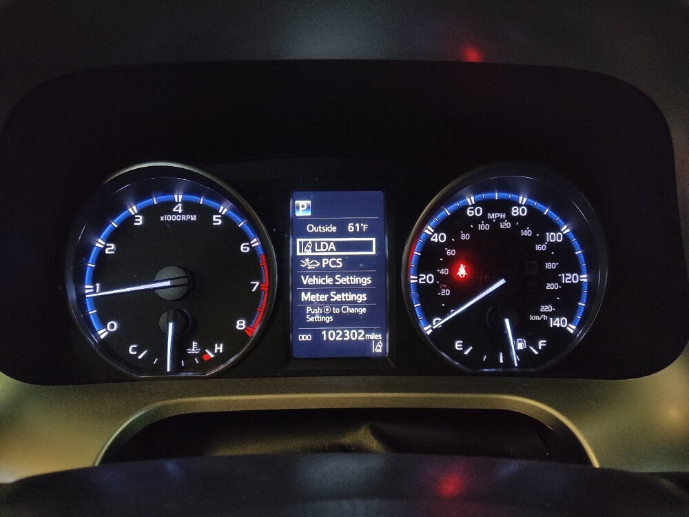 2018 Toyota RAV4 in Greenville, SC 29607 - 18110026 23