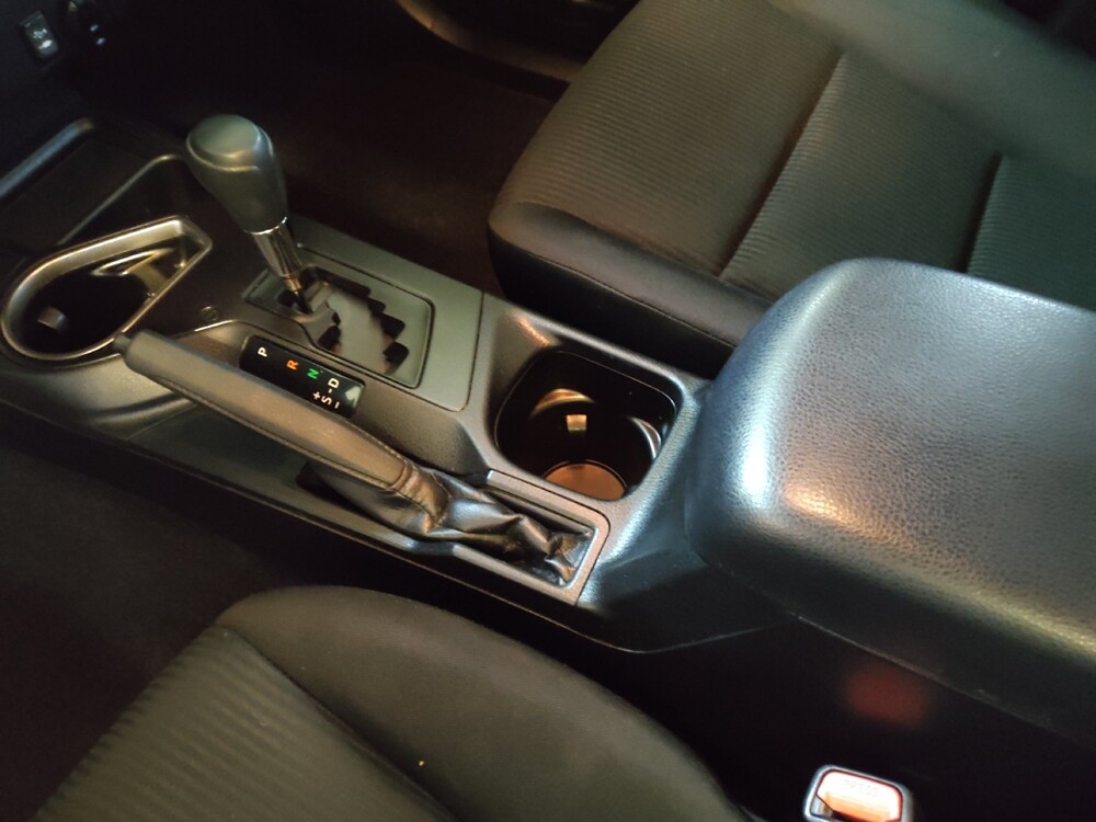 2018 Toyota RAV4 in Greenville, SC 29607 - 18110026 26