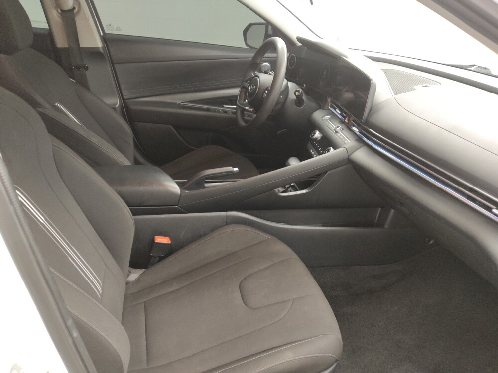 2024 Hyundai Elantra in St. Louis, MO 63125 - 18110033 21
