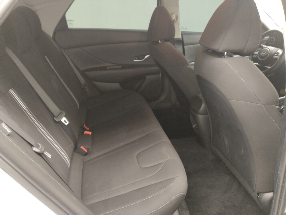 2024 Hyundai Elantra in St. Louis, MO 63125 - 18110033 19