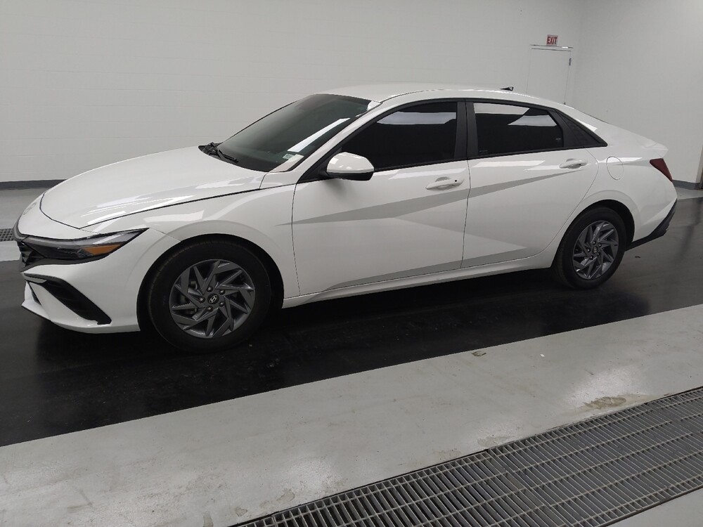2024 Hyundai Elantra in St. Louis, MO 63125 - 18110033 2