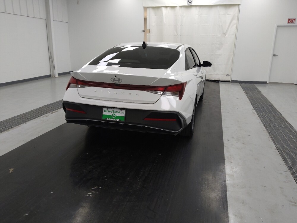 2024 Hyundai Elantra in St. Louis, MO 63125 - 18110033 7