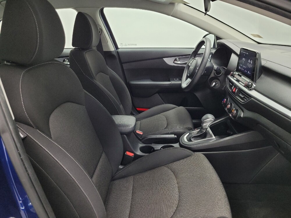 2022 Kia Forte in Las Vegas, NV 89102 - 18110035 21