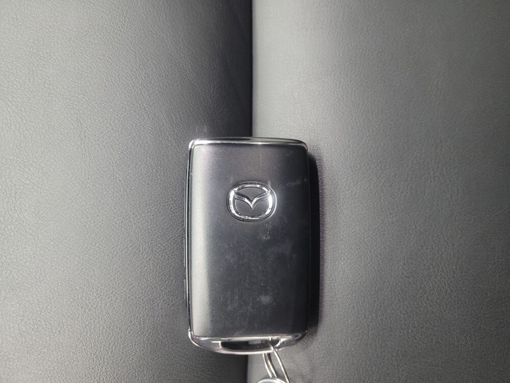 2025 MAZDA MAZDA3 in Indianapolis, IN 46222 - 18110045 32