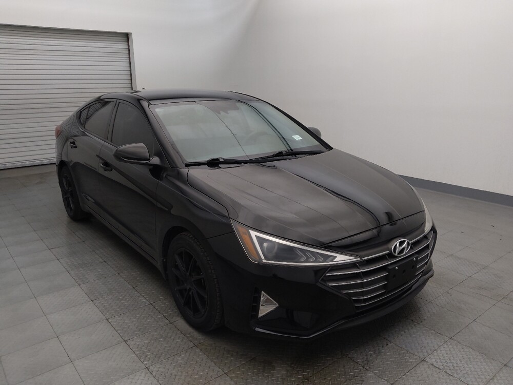 2020 Hyundai Elantra in Live Oak, TX 78233 - 18110047 13