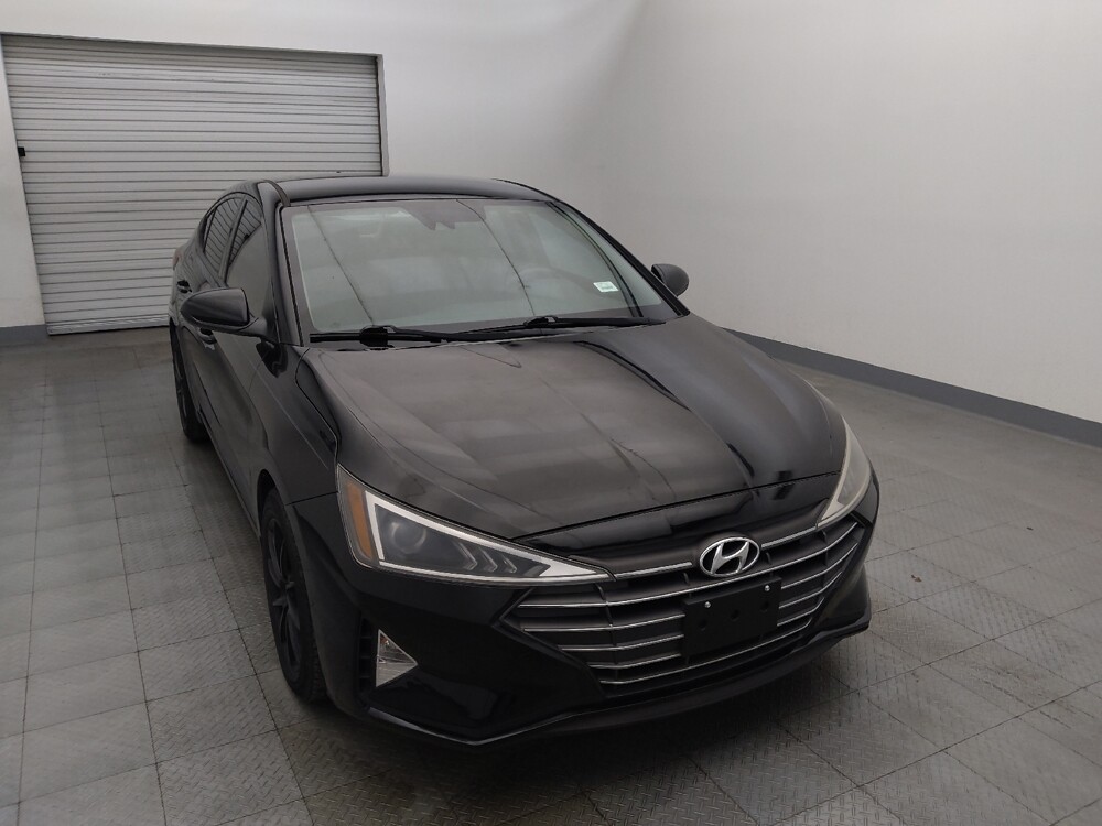2020 Hyundai Elantra in Live Oak, TX 78233 - 18110047 14