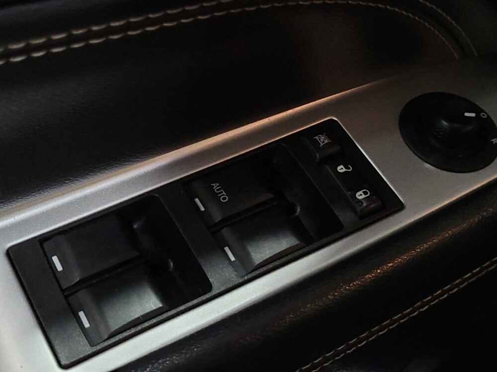 2016 Jeep Compass in Pittsburgh, PA 15237 - 18110048 27