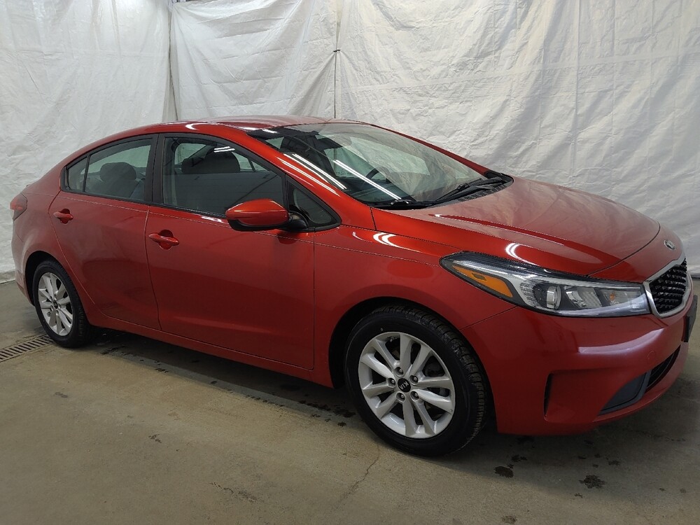 2017 Kia Forte in Fairfield, OH 45014 - 18110060 11