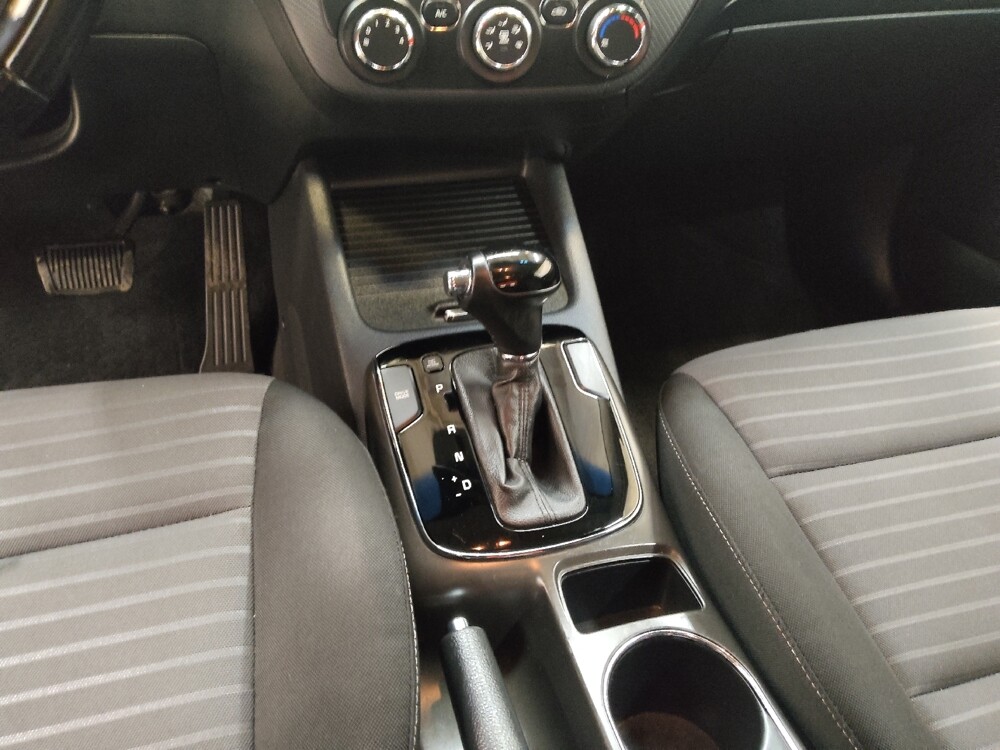 2017 Kia Forte in Fairfield, OH 45014 - 18110060 26