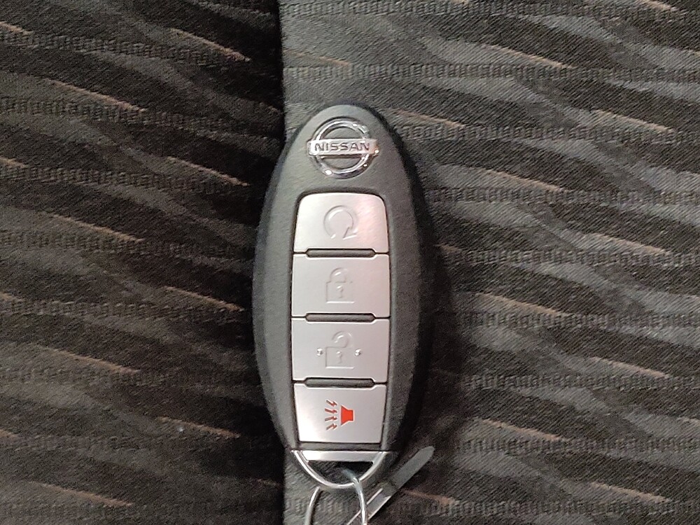 2017 Nissan Rogue in Fort Worth, TX 76116 - 18110062 32