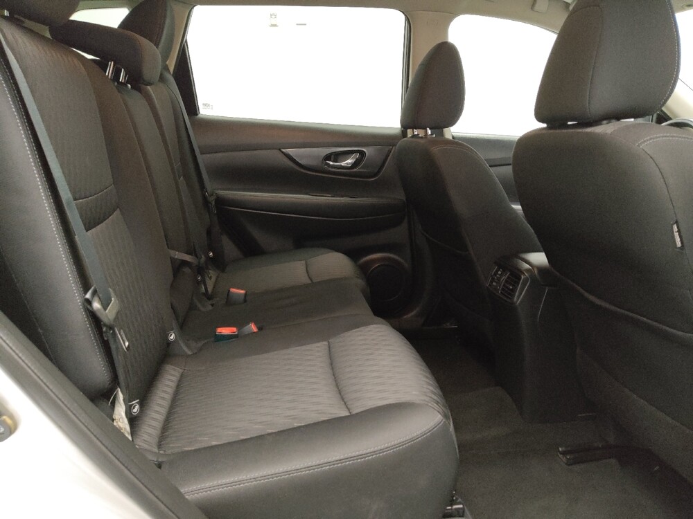 2017 Nissan Rogue in Fort Worth, TX 76116 - 18110062 19