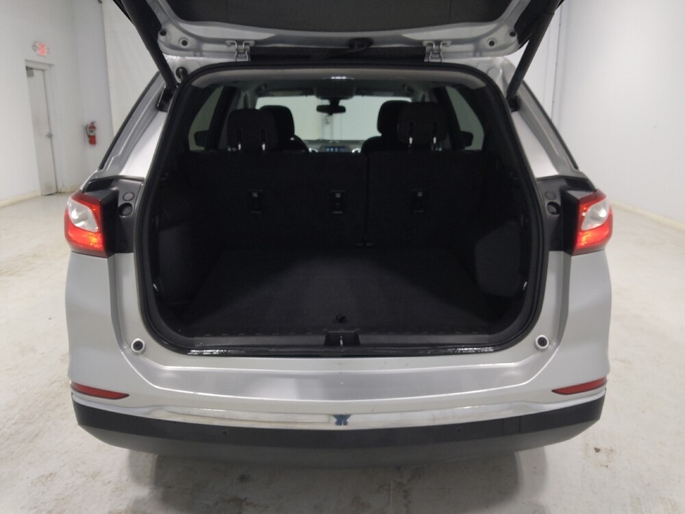 2018 Chevrolet Equinox in Fairfield, OH 45014 - 18110063 29