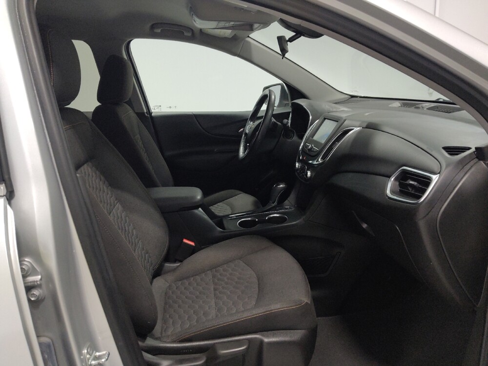 2018 Chevrolet Equinox in Fairfield, OH 45014 - 18110063 21