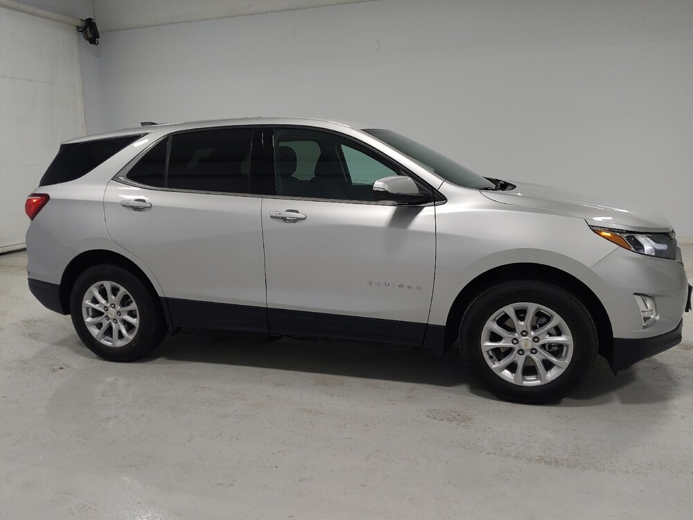 2018 Chevrolet Equinox in Fairfield, OH 45014 - 18110063 11